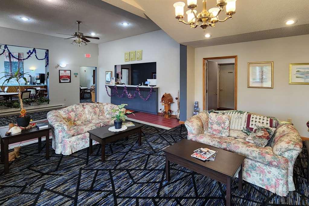 מניסטיק Econo Lodge Lakeshore מראה פנימי תמונה