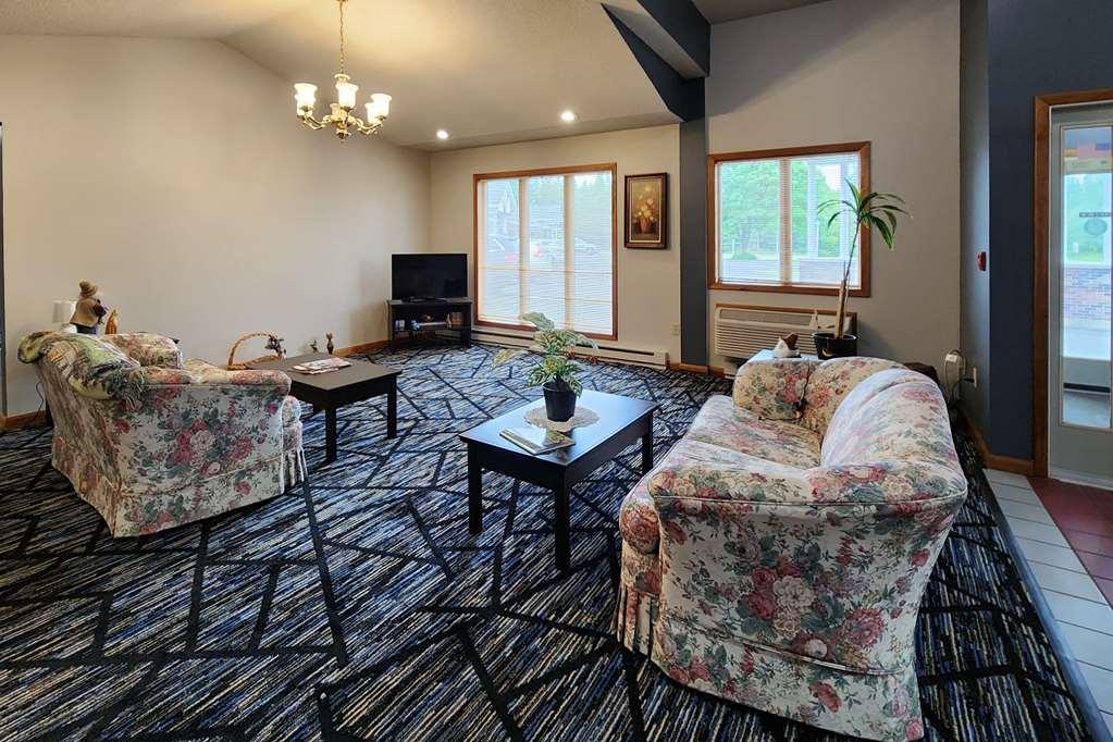 מניסטיק Econo Lodge Lakeshore מראה פנימי תמונה